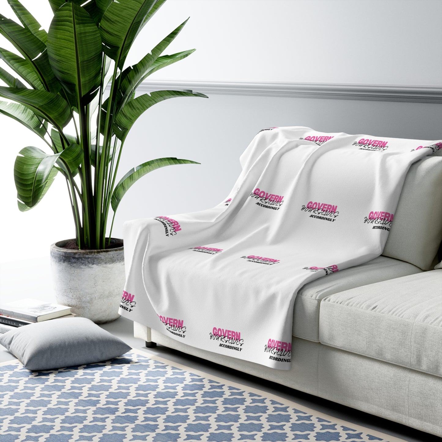 Cozy Fleece Blanket - Perfect for Cuddling!