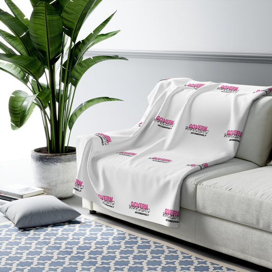 Cozy Fleece Blanket - Perfect for Cuddling!